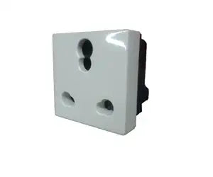 Legrand Arteor White Socket(6A/16A 3Pin)
